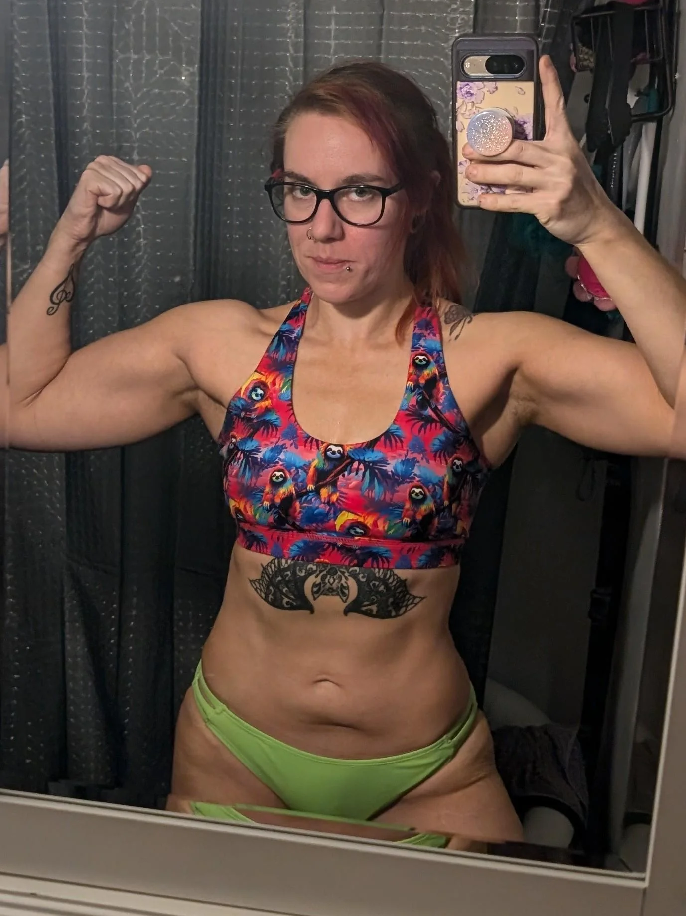 Happy Monday! I'm feeling strong AF today ☺️ picture 2 of 4