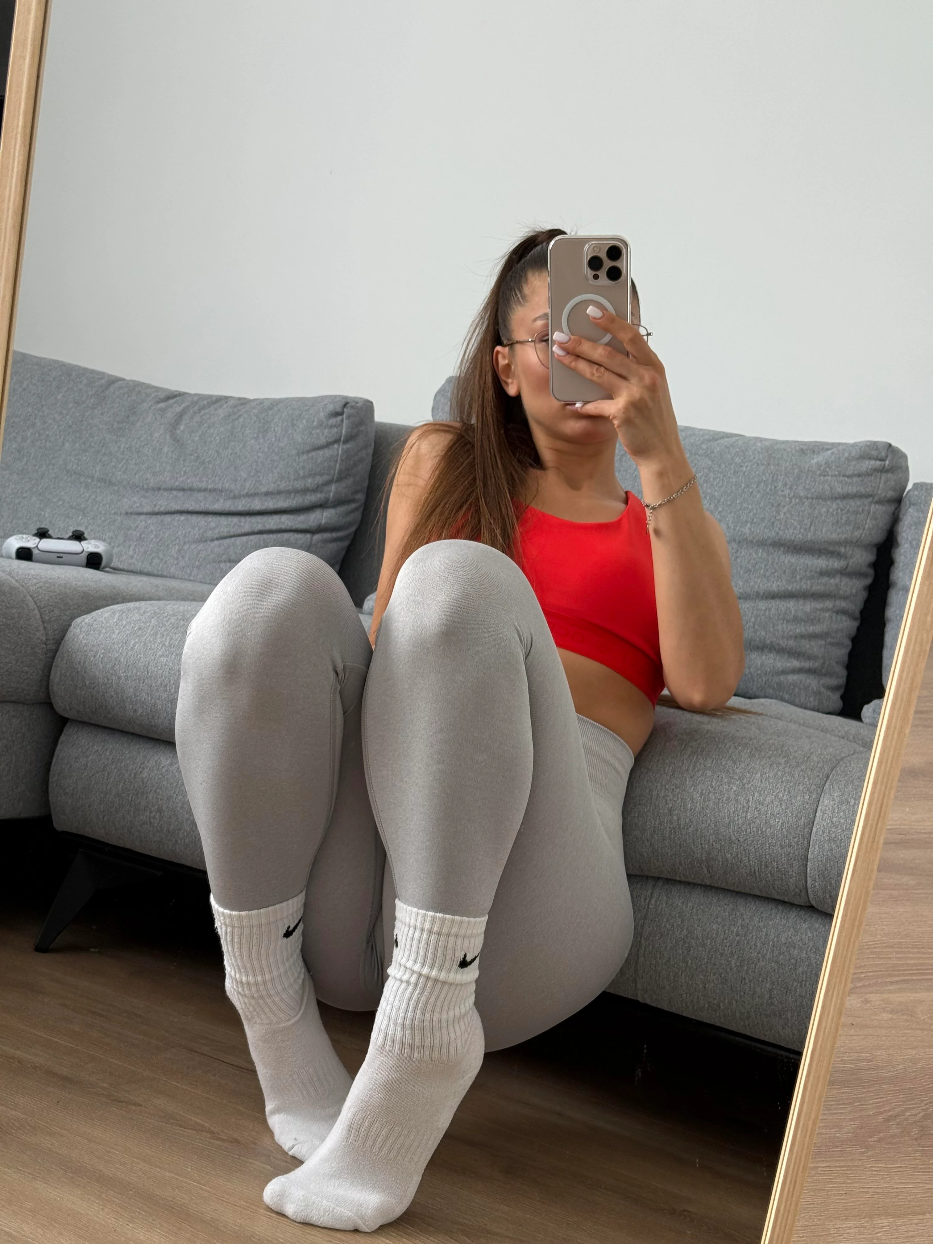 looking for a trainer picture 2 of 3