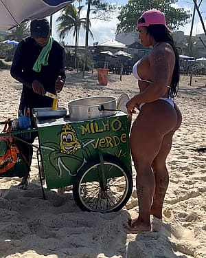 Alessandra Alvez'