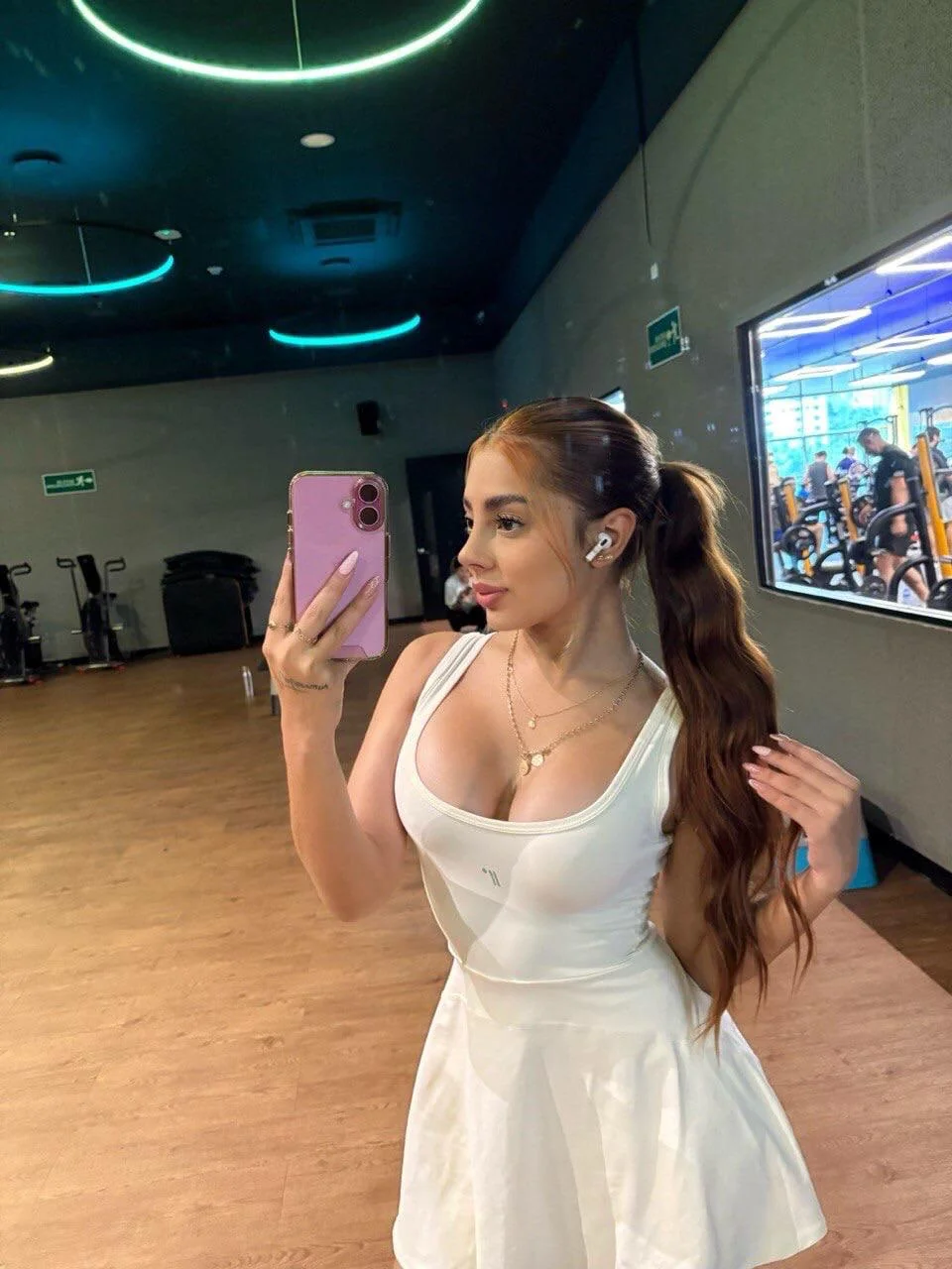Arya Lopez picture 1 of 1