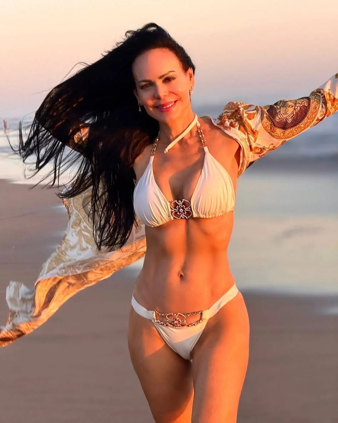 Maribel Guardia picture 3 of 3