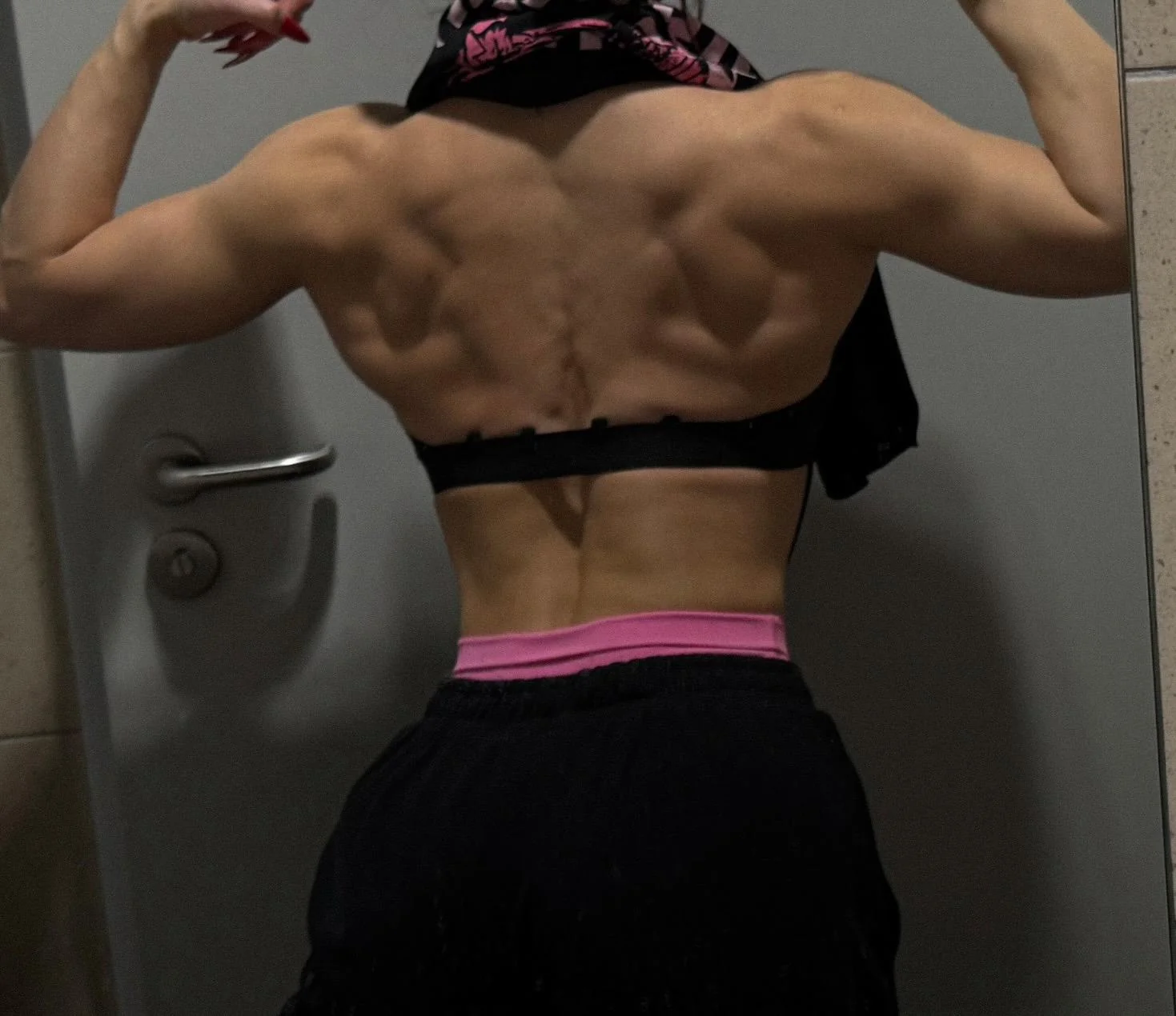 ripped back picture 1 of 1